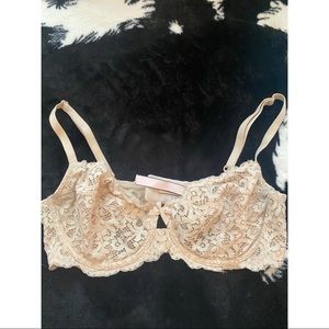 Body by Victoria’s Secret Unlined Demi Bra